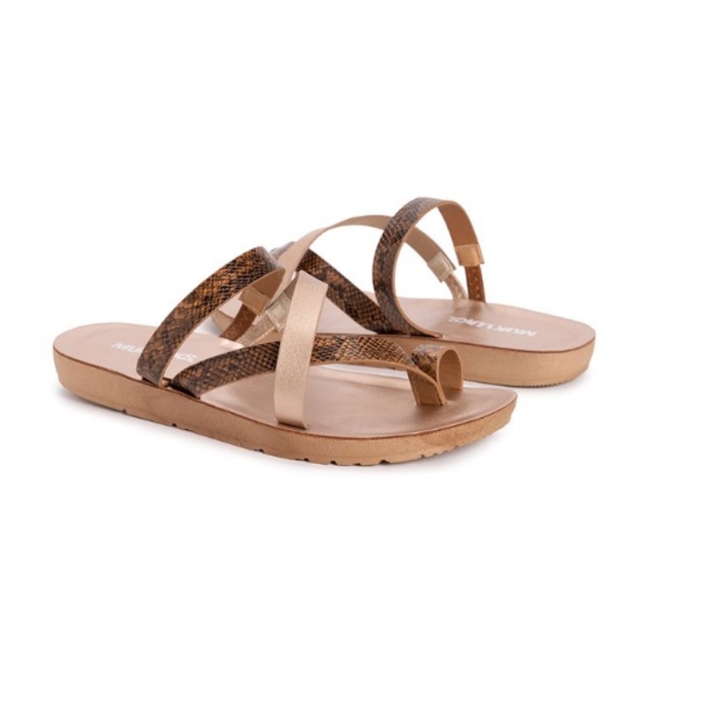 Muk Luks Rose Gold Snake Embossed About Town Toe-Loop Sandal Women’s Size 10